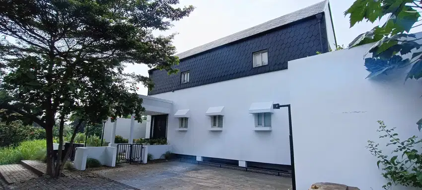 Rumah sejuk 2 lantai bogor raya likeside ada pool akses tol