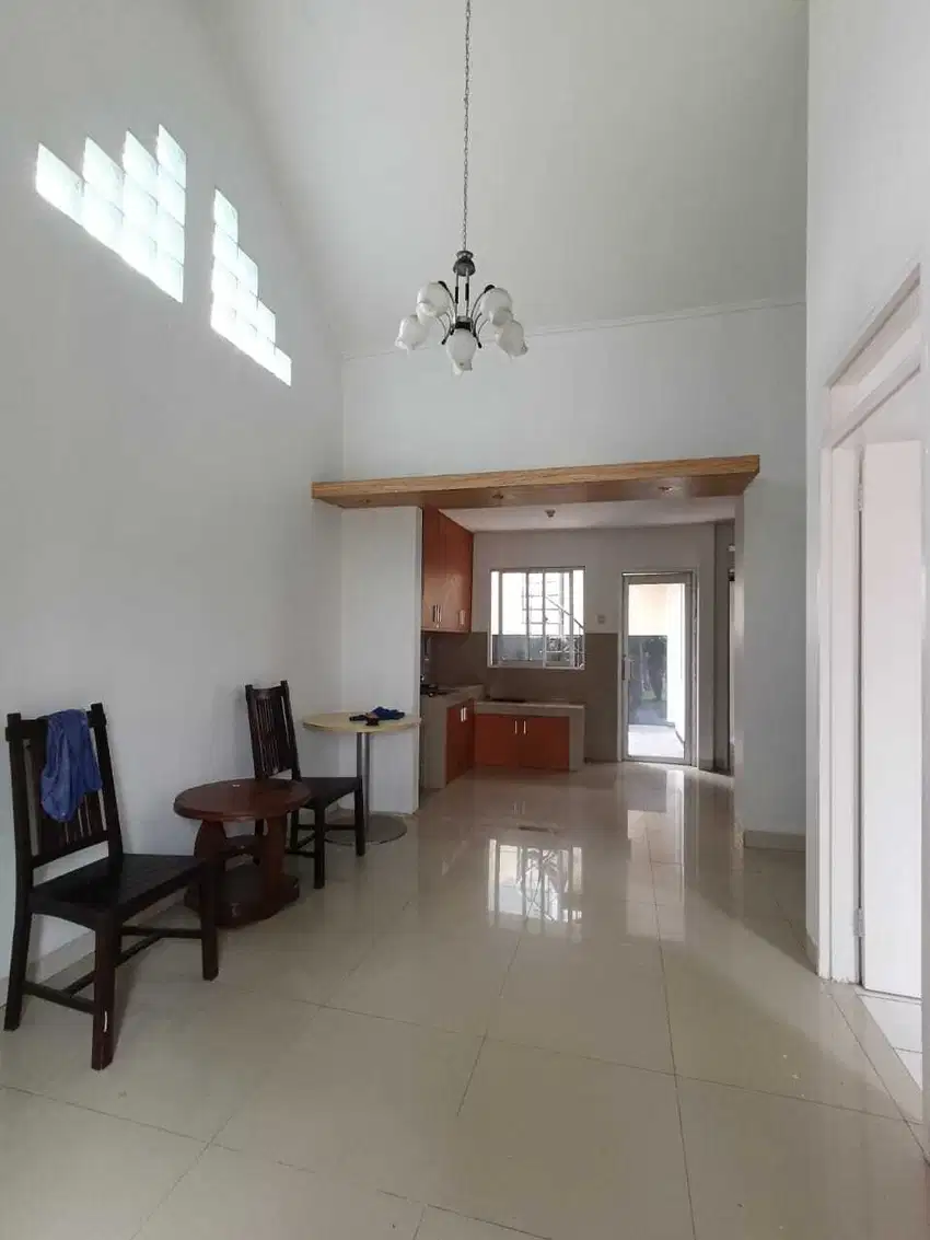 DISEWA RUMAH 2LT SEMIFURNISH SIAPHUNI SEJUK BAGUS DKET AEONMALL SSR827