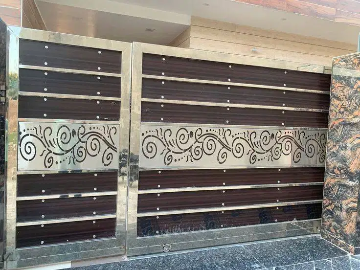 pagar cutting minimalis bahan kayu dan stenlis