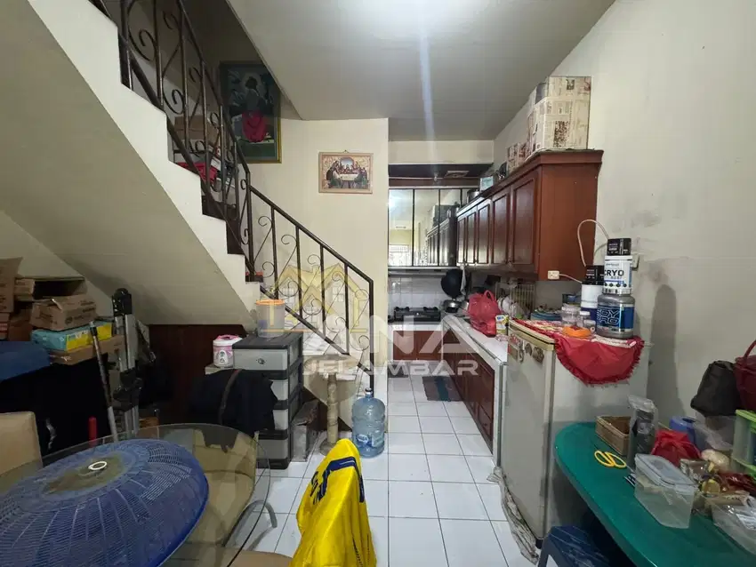 ANA RUMAH 3LT LUAS 4X15M AKSES BAGUS HADAP TIMUR DI JELAMBAR ra