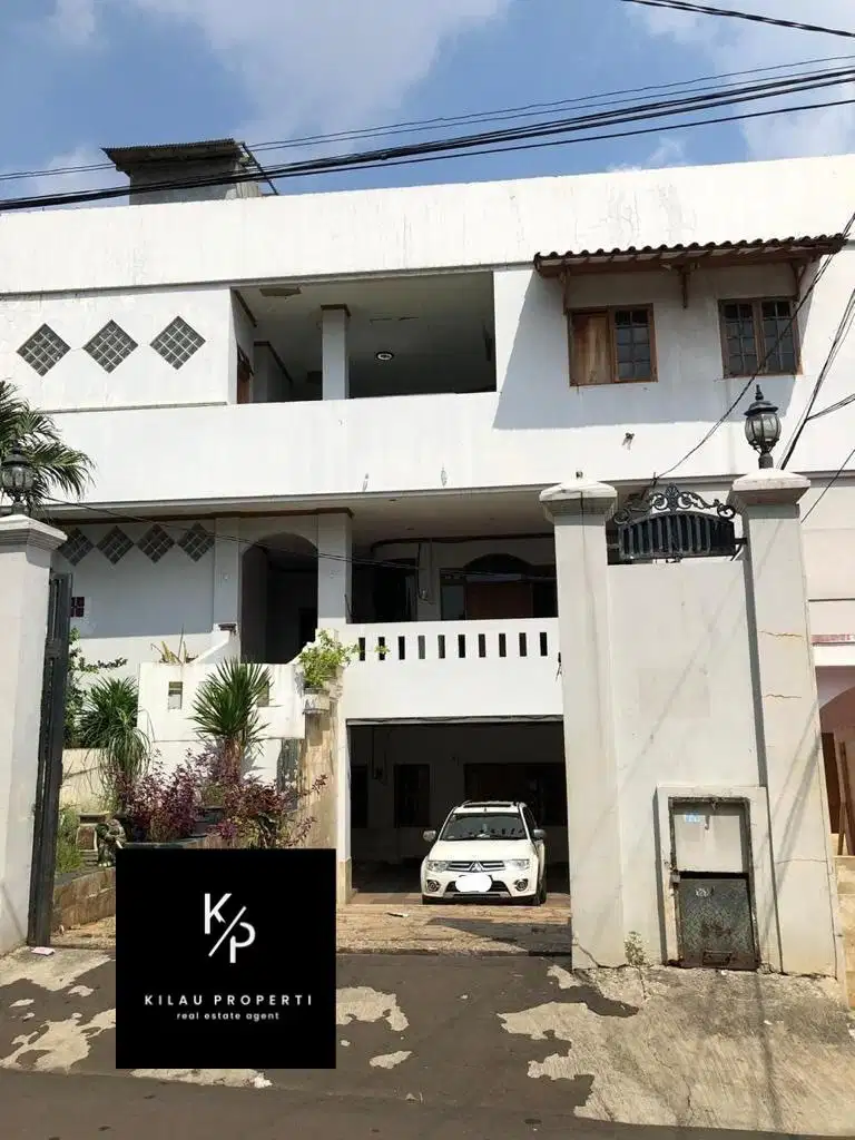 Dijual Rumah 4 Lantai Murah di Lebak Bulus, Jakarta Selatan