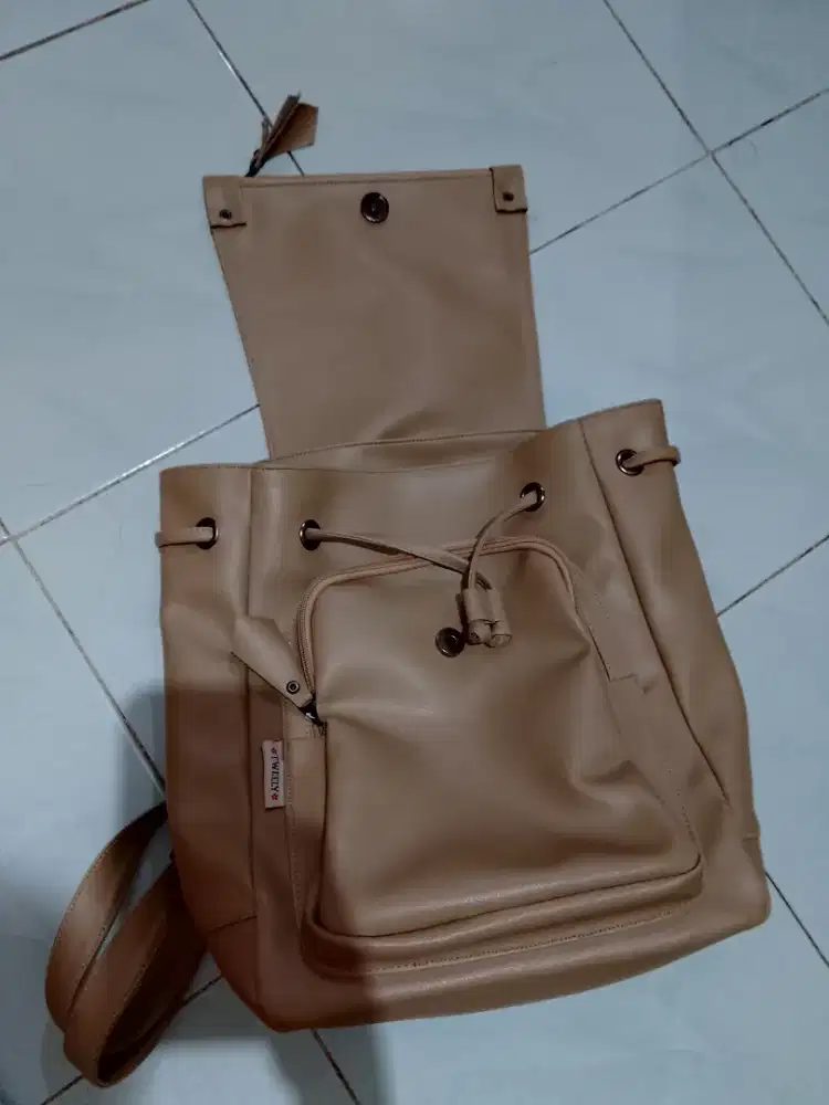 tas ransel wanita