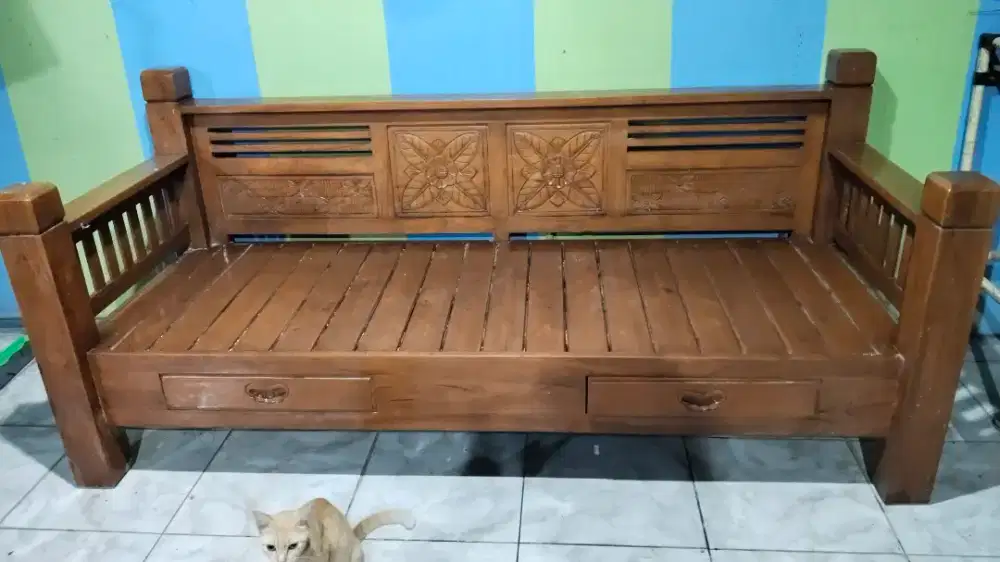 BANGKU BALE KAYU JATI MASIH KINCLONG & BAGUS