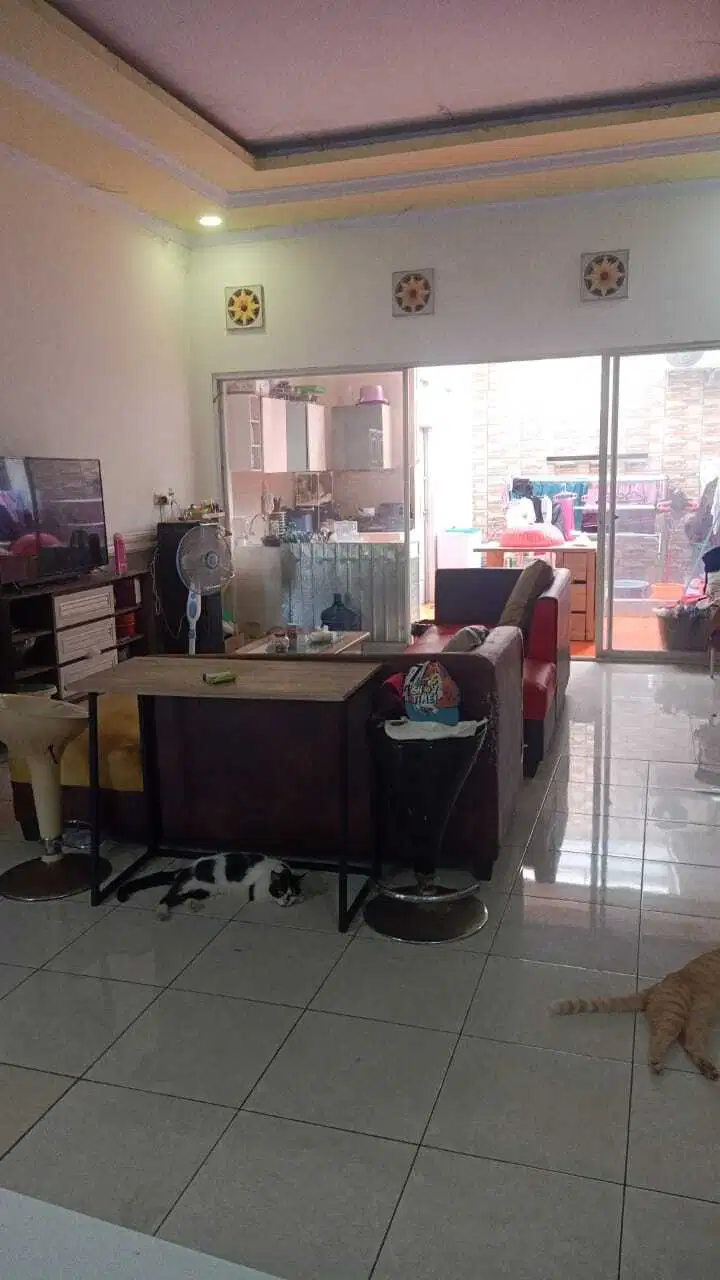 Dijual Rumah Siap Huni di Cluster Aralia harapan Indah 2 Bekasi Kota