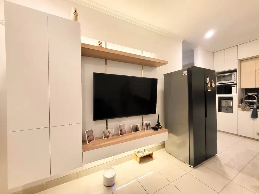 Dijual Rumah semi furnished 2 lantai di Carrillo Residence GS