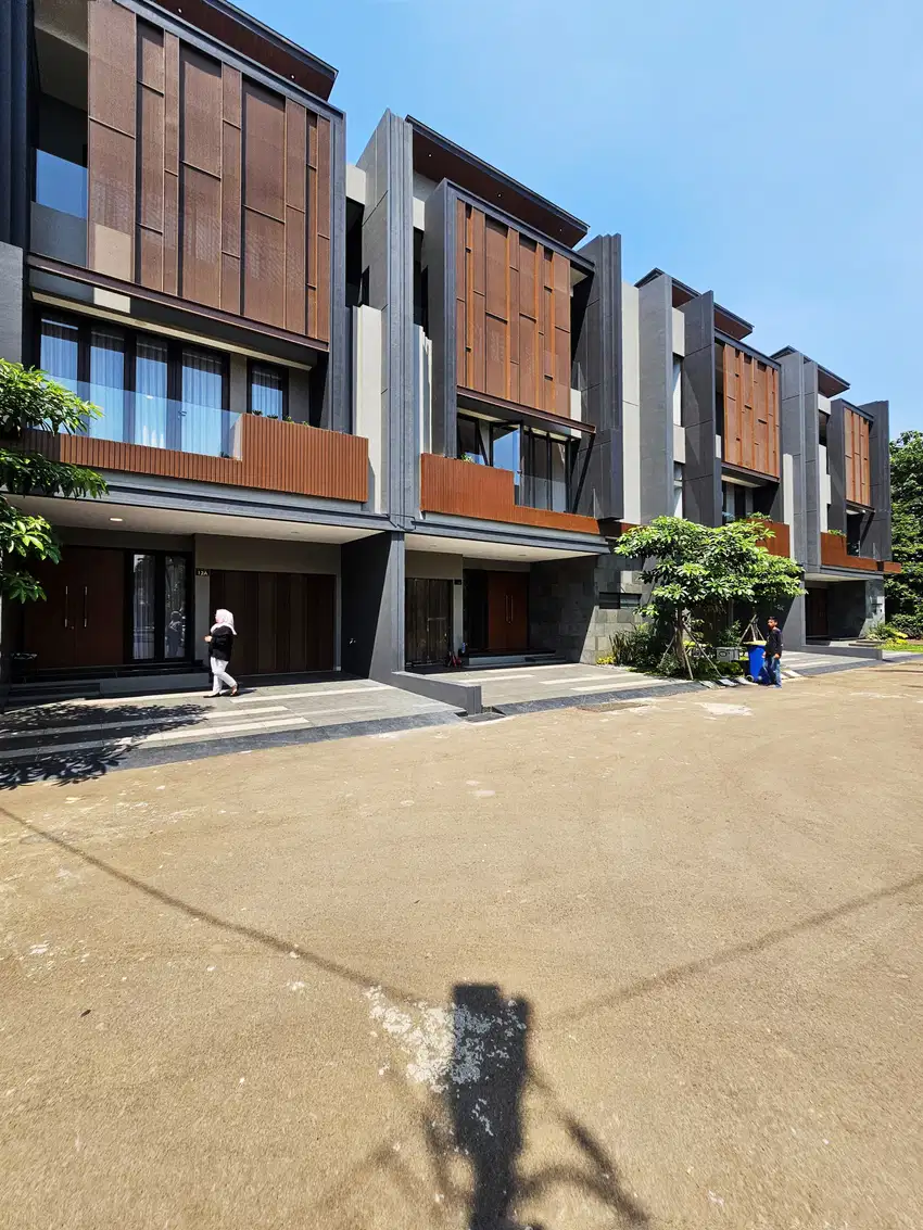 Rumah Dijual Pancoran. Eksklusif -Dkt Patung Pancoran. NEW unit ready