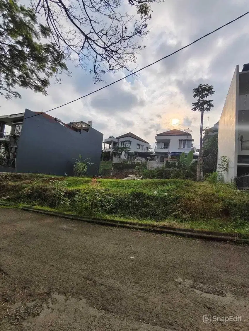 INVESTASI MASA DEPAN Tanah Dijual di Dago Resort dengan Harga Menarik