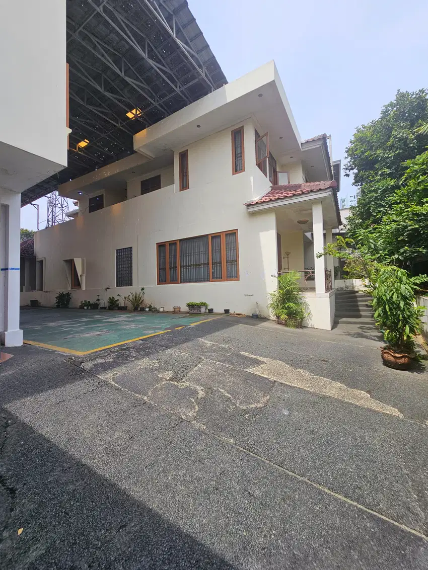 Rumah Kemang DIjual. MURAH & NEGO. Bangunan OK. Dkt Jalan Utama