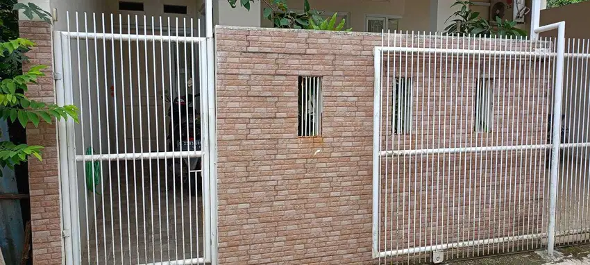 DIJUAL RUMAH FULL RENOVED PERUMAHAN SURADITA CISAUK