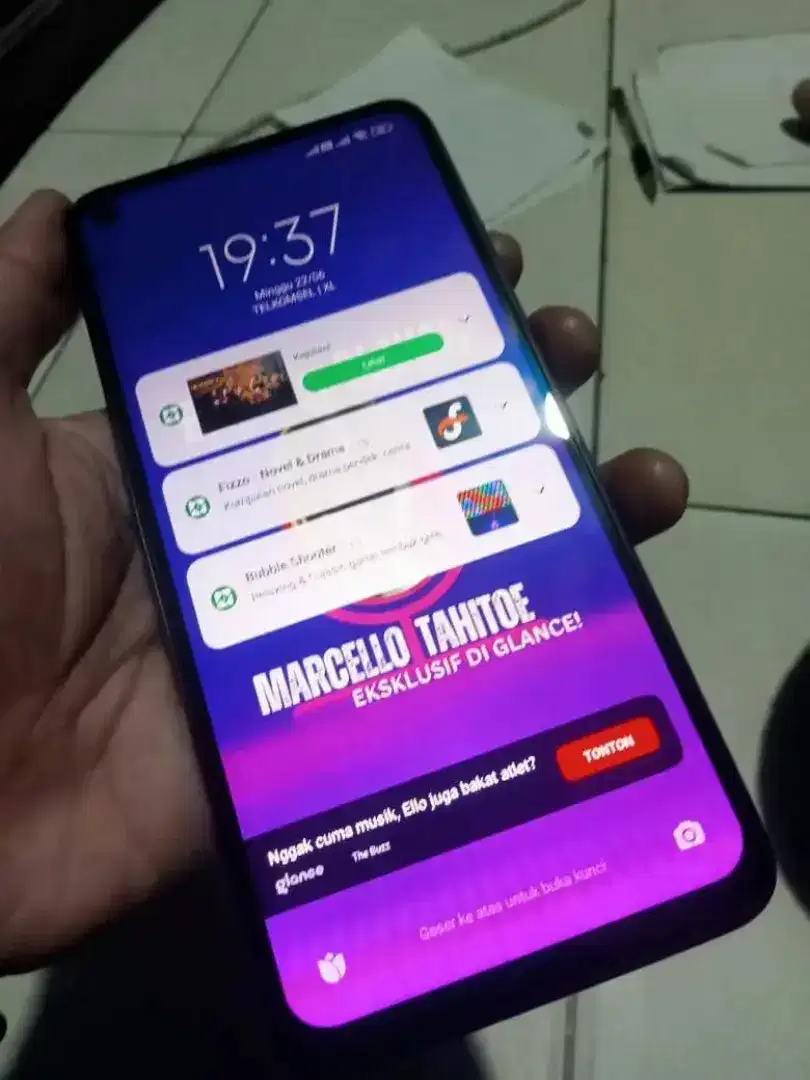Xiaomi note 9 fullDisplay. .Layar cerah Full HD
.,keren..