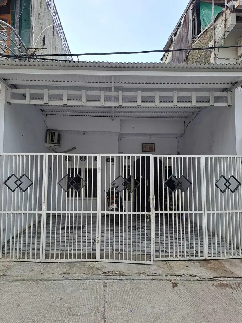 Di Jual Rumah 1,5 Lantai Jln Swasembada Barat Jakarta Utara