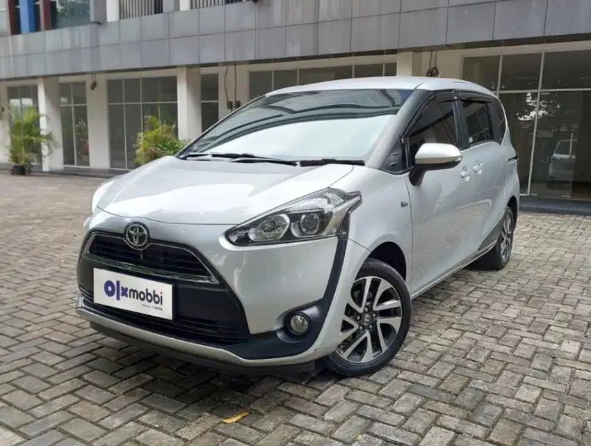 2016 TDP 7,JT Toyota Sienta 1.5 V Bensin-MT Silver