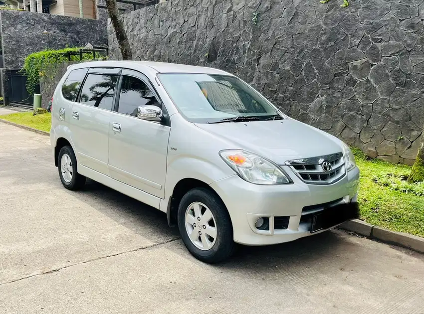 Toyota Avanza 2011 Bensin