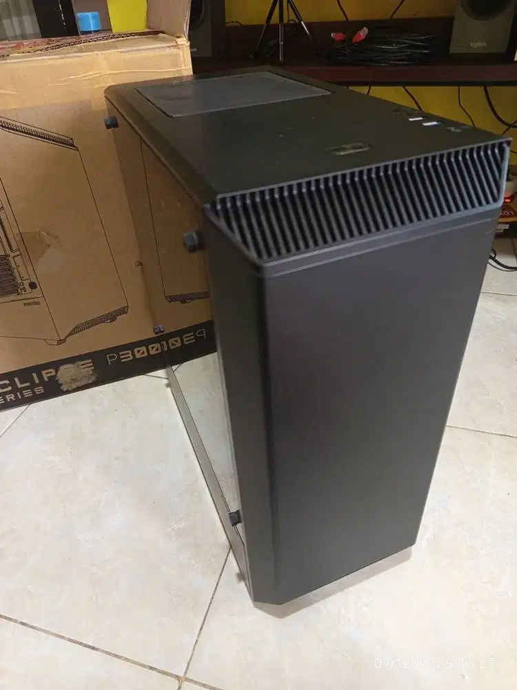 PHANTEKS ECLIPSE P300 ATX MID tower Tempered Glass