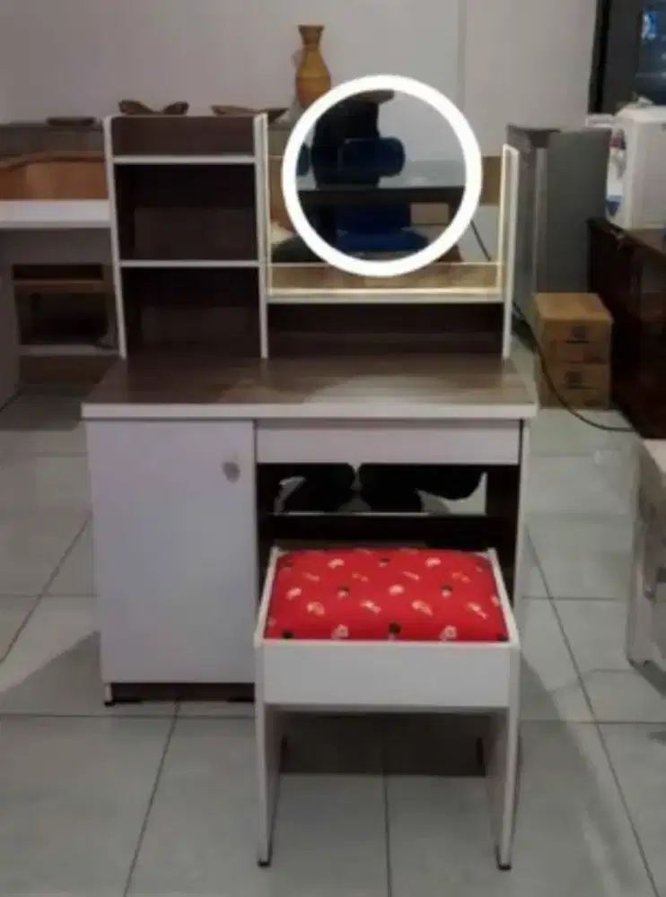 Meja Rias LED + Kursi