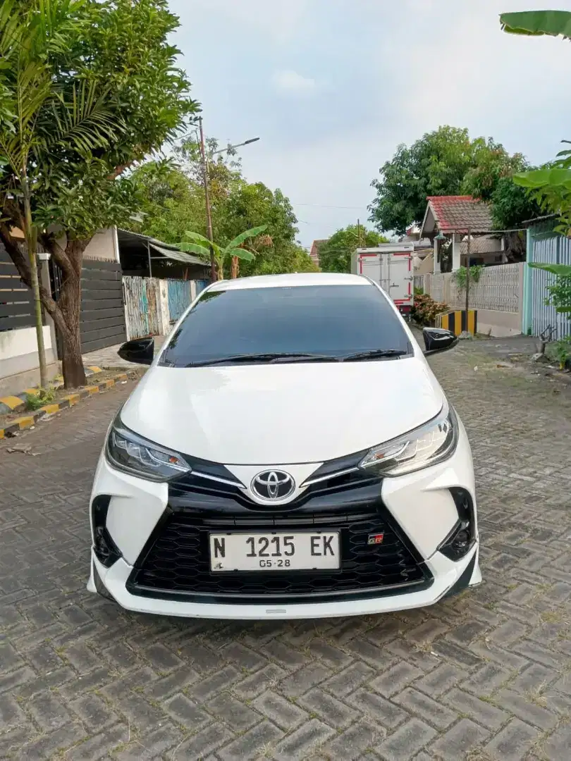 Toyota Yaris 1.5 GR sport AT 2023
