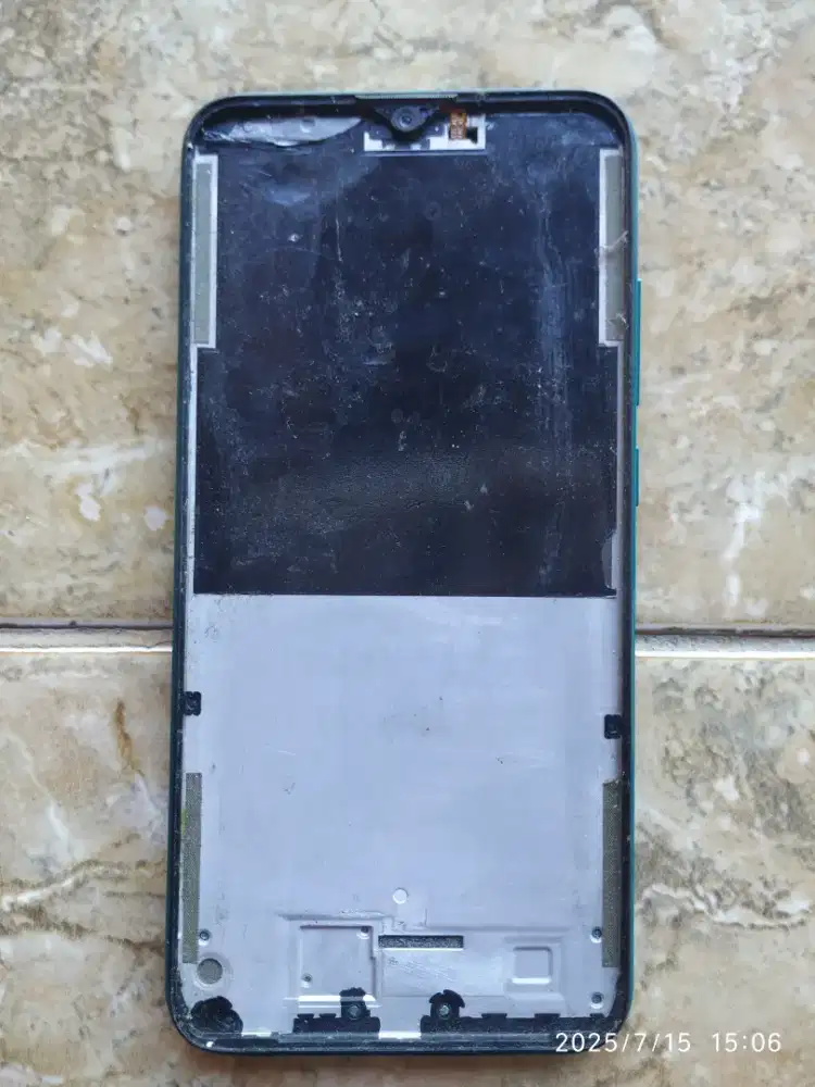 Xiaomi Redmi 8, Batangan, Tanpa Layar