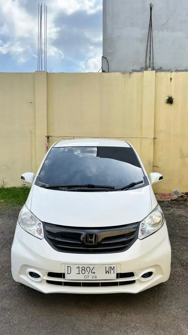 HONDA FREED GB3 1.5 E AT TAHUN 2013