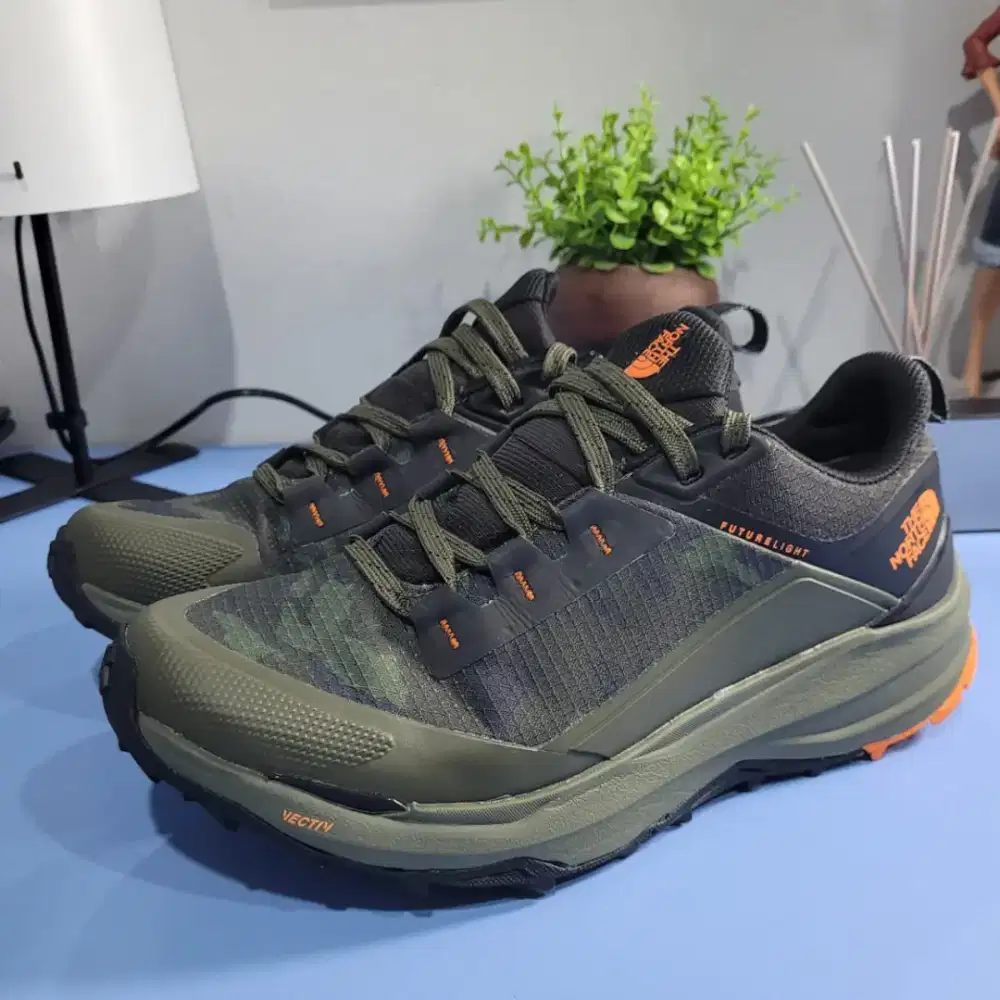 Sepatu Gunung The north face Vectiv Exploris 2 Futurelight size 40