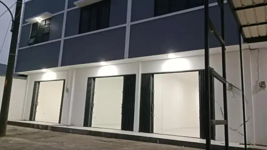 Dijual murah ruko 2 lantai Ruko new ready di Gedawang Banyumanik