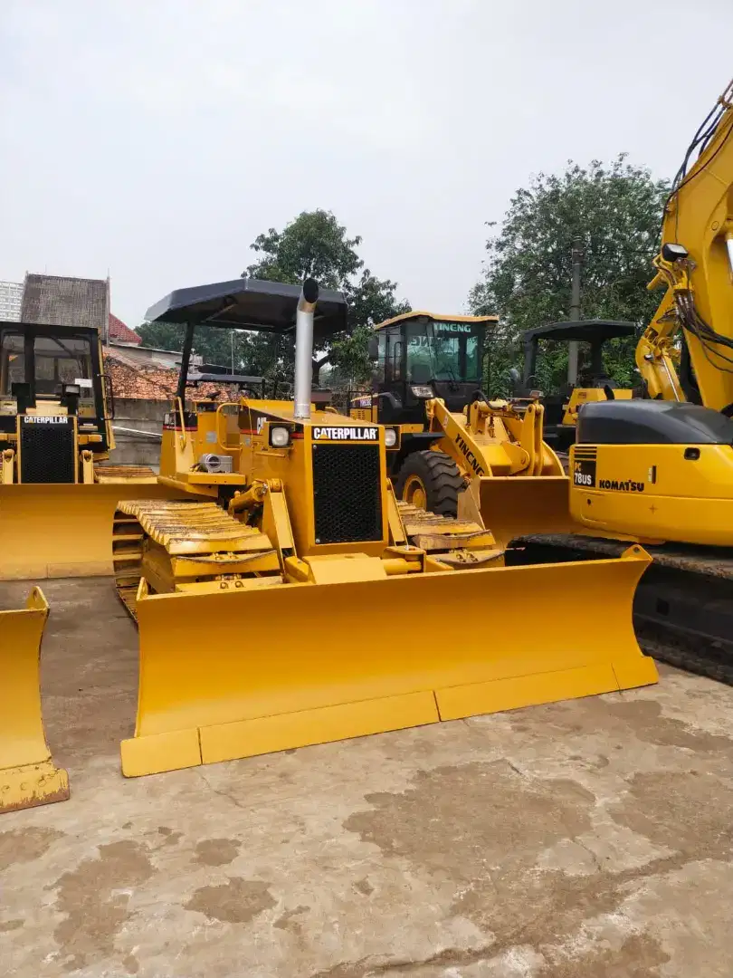 Bulldozer Caterpillar D3C Tahun 2025