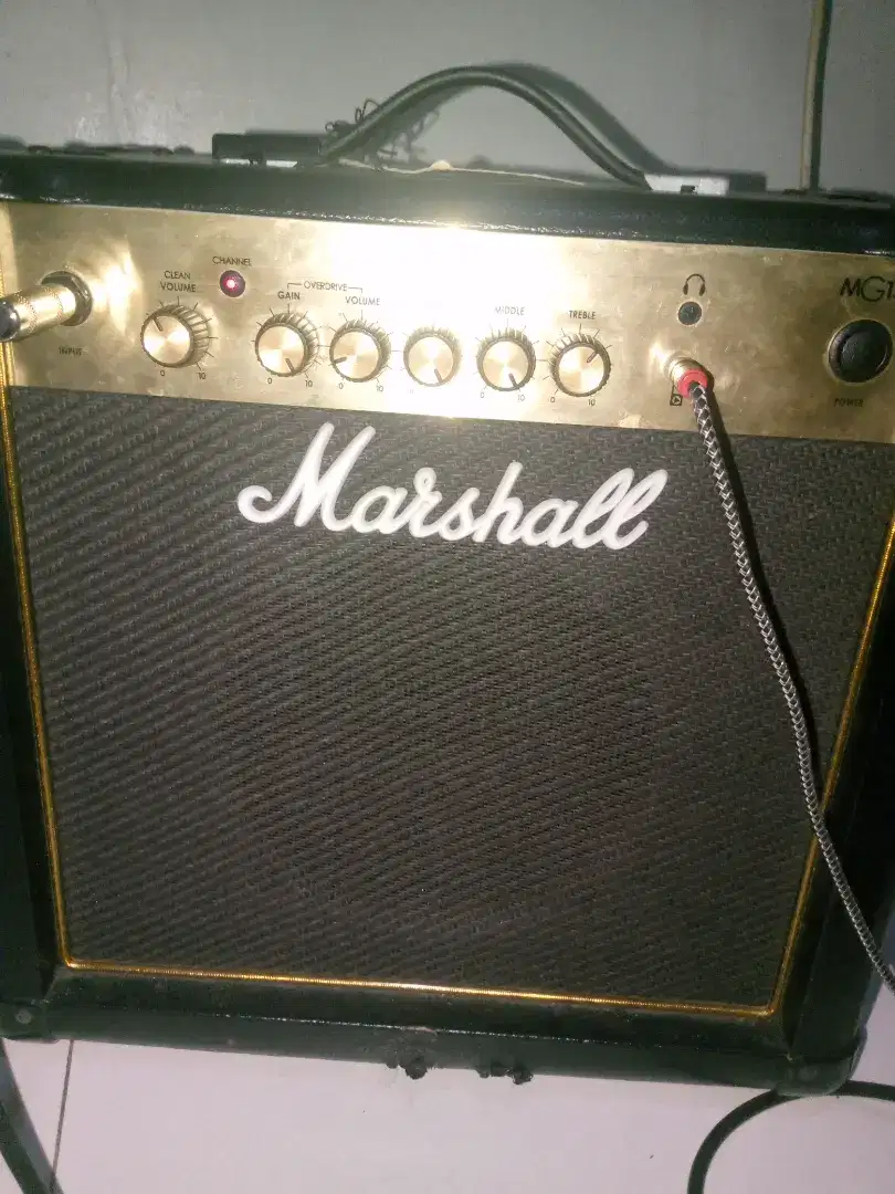 Ampli gitar Marshal Mg15