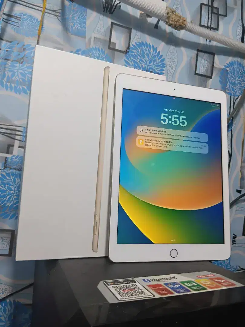 Ipad 5 wifi 32 gb ex garansi ibox