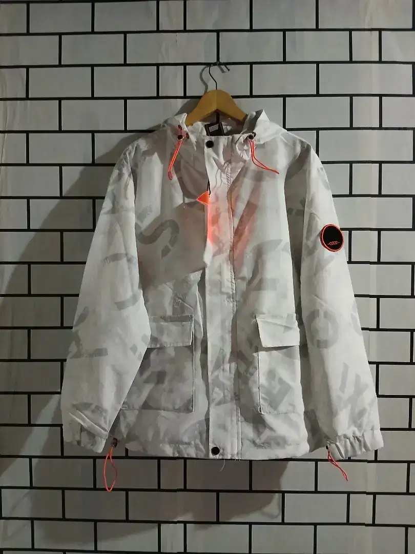 Jacket design aop bnwt