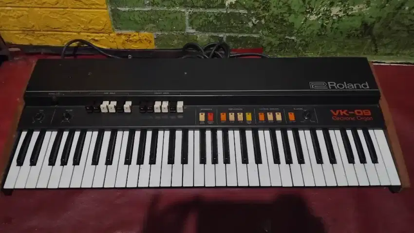 Orgen Roland VK-09