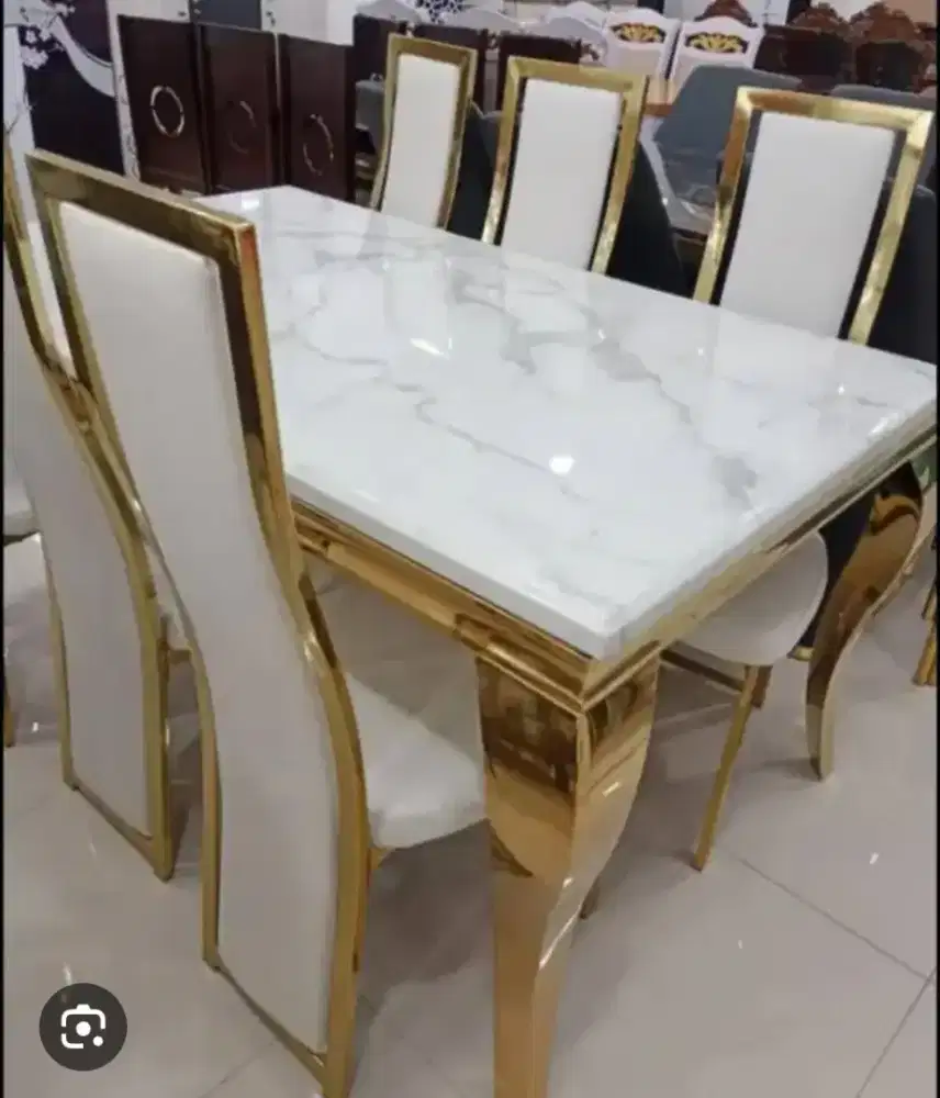 Meja makan marmer 6 kursi kaki besi / meja makan mewah