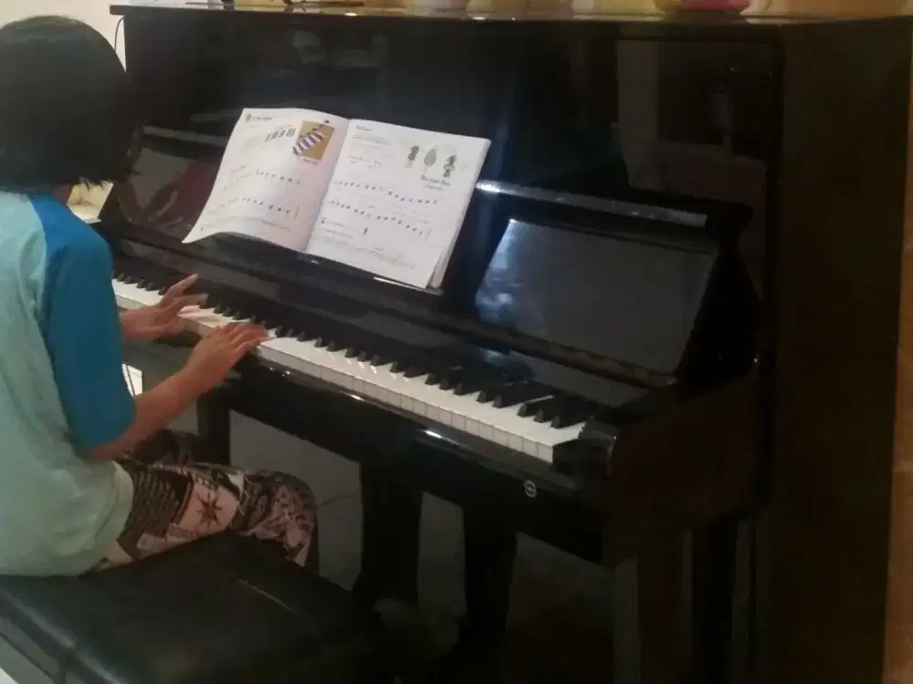 Samick Upright Piano