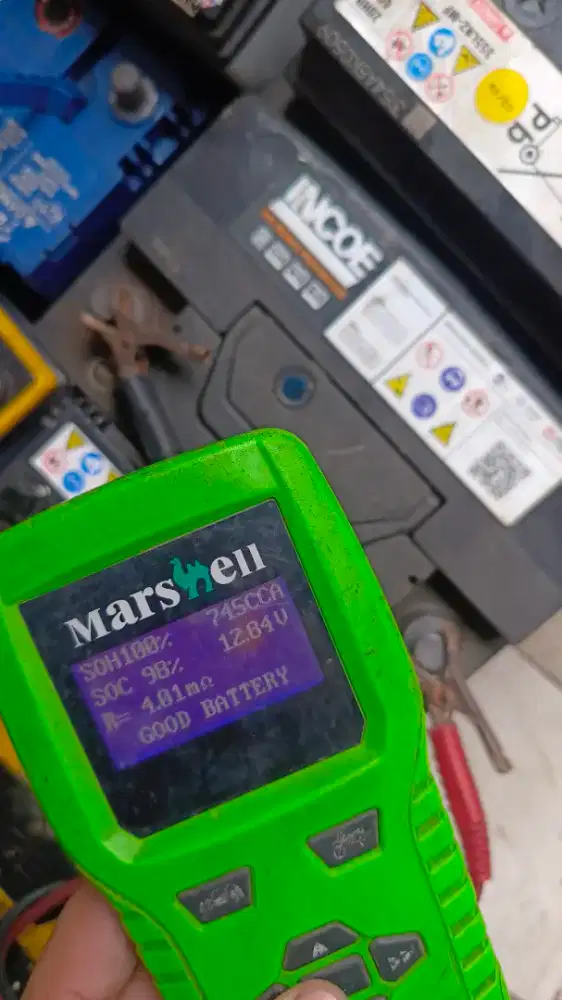 Aki mobil copotan kondisi 100% di jamin tokcer