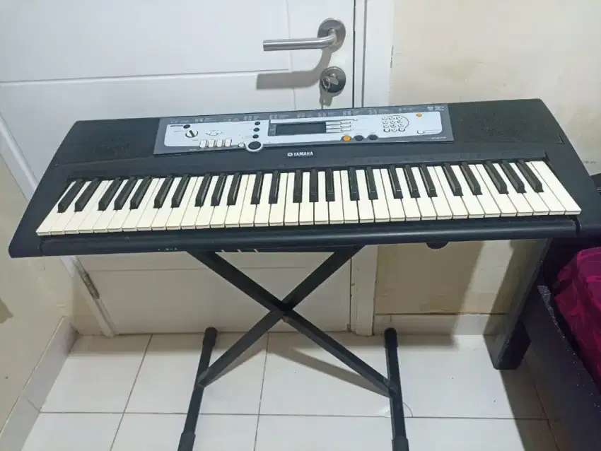 Keyboard Yamaha PSR-E213