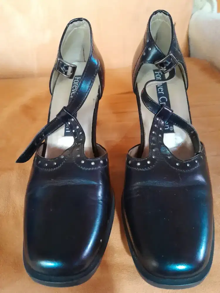 sepatu 5cm size 37 kulit asli , forever creation