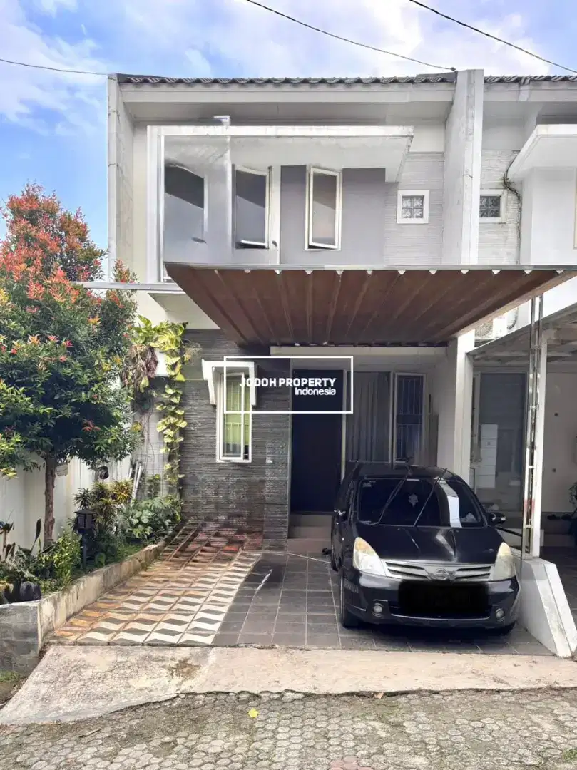 JUAL RUMAH SECOND DI CIRENDEU DEKAT MRT LEBAK BULUS LOKASI STRATEGIS