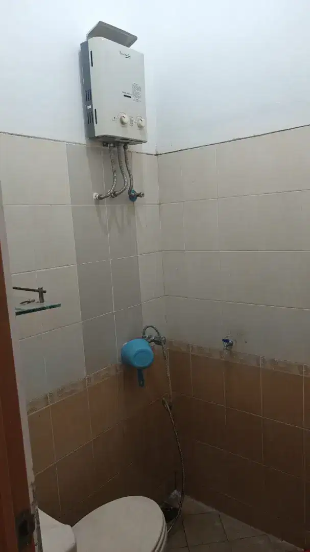 Disewakan rumah satu lantai , ventilasi udara lancar, ac 3