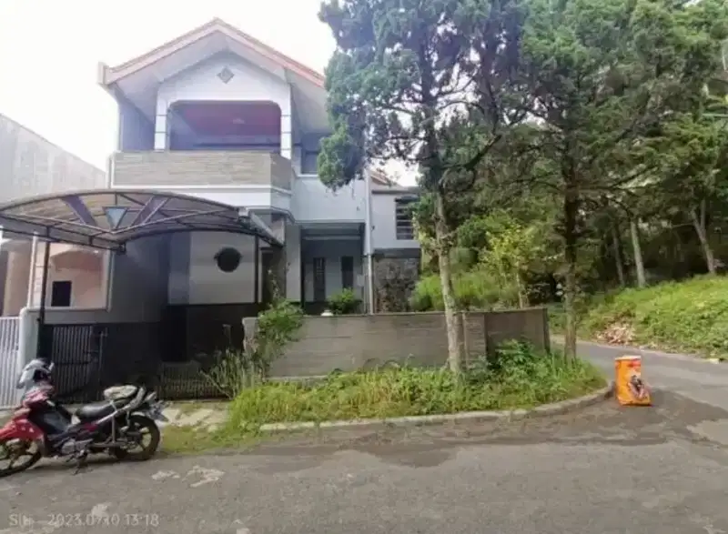 termurah  rumah lux setraduta harga 2Man bandung utara