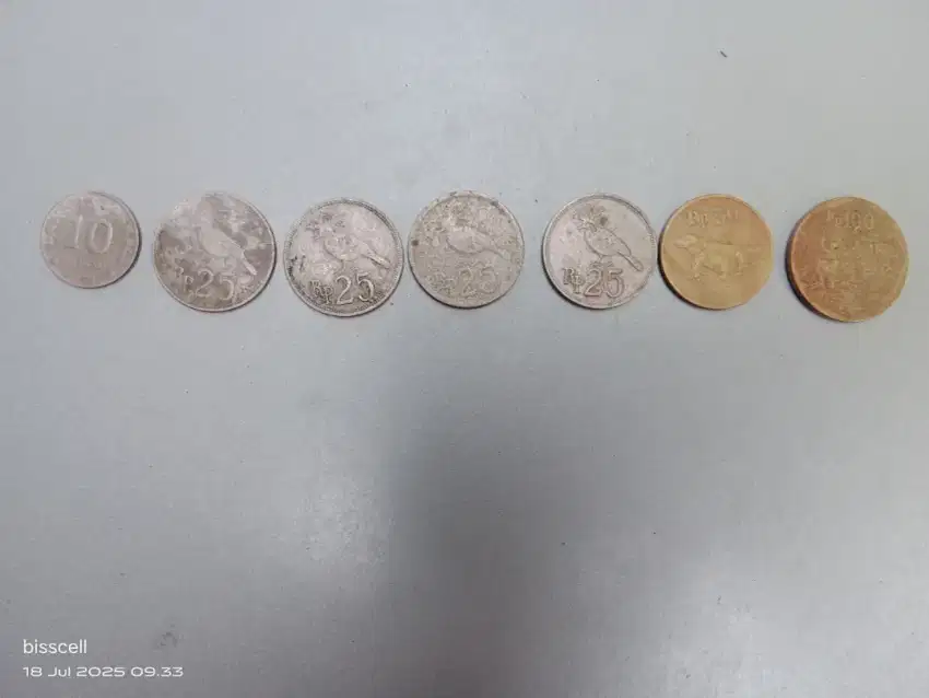 uang kuno 10 , 25 , 50, 100 rupiah koin semua