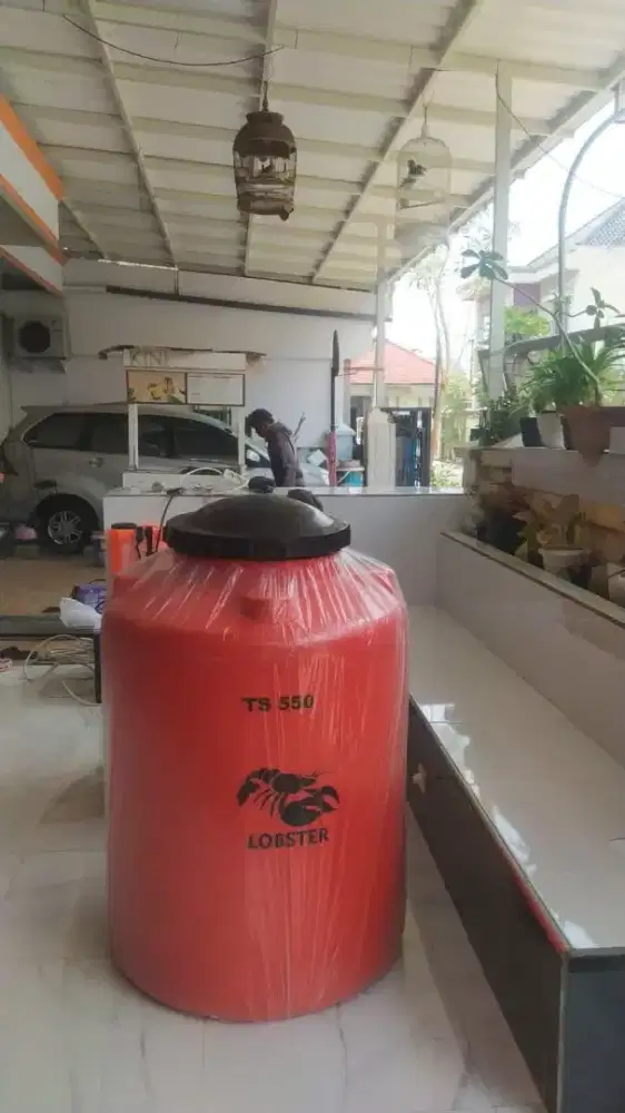Tandon Air Merk Lobster 550 liter Garansi 10 Tahun