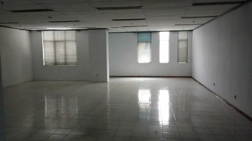 Sewa Ruang Kantor Gedung Konica Kemayoran Jakarta Pusat – Unfurnished