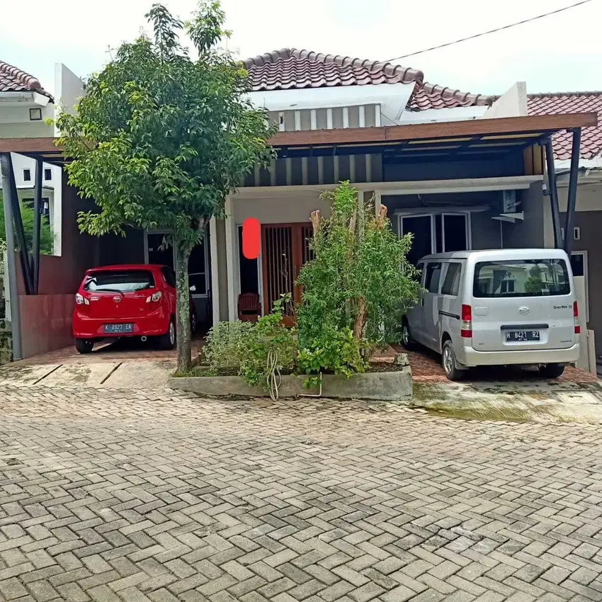 Rumah CLUSTER Alamanda dijual cepat