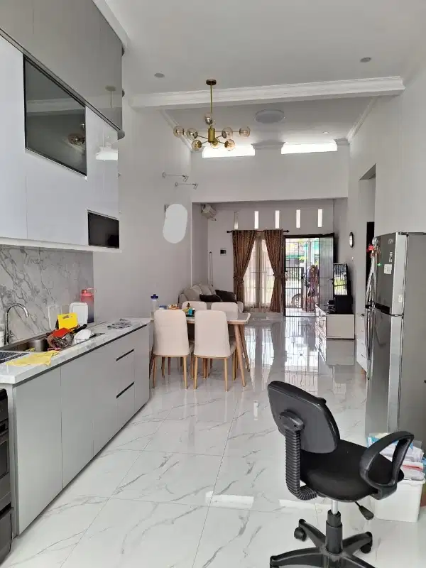 Dijual Rumah Bagus di Cluster Aralia, Harapan Indah 2 Bekasi