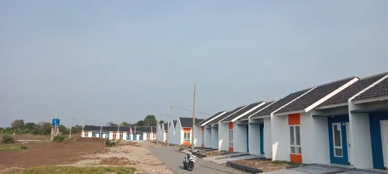 rumah subsidi di rajeg bonus tembok belakang