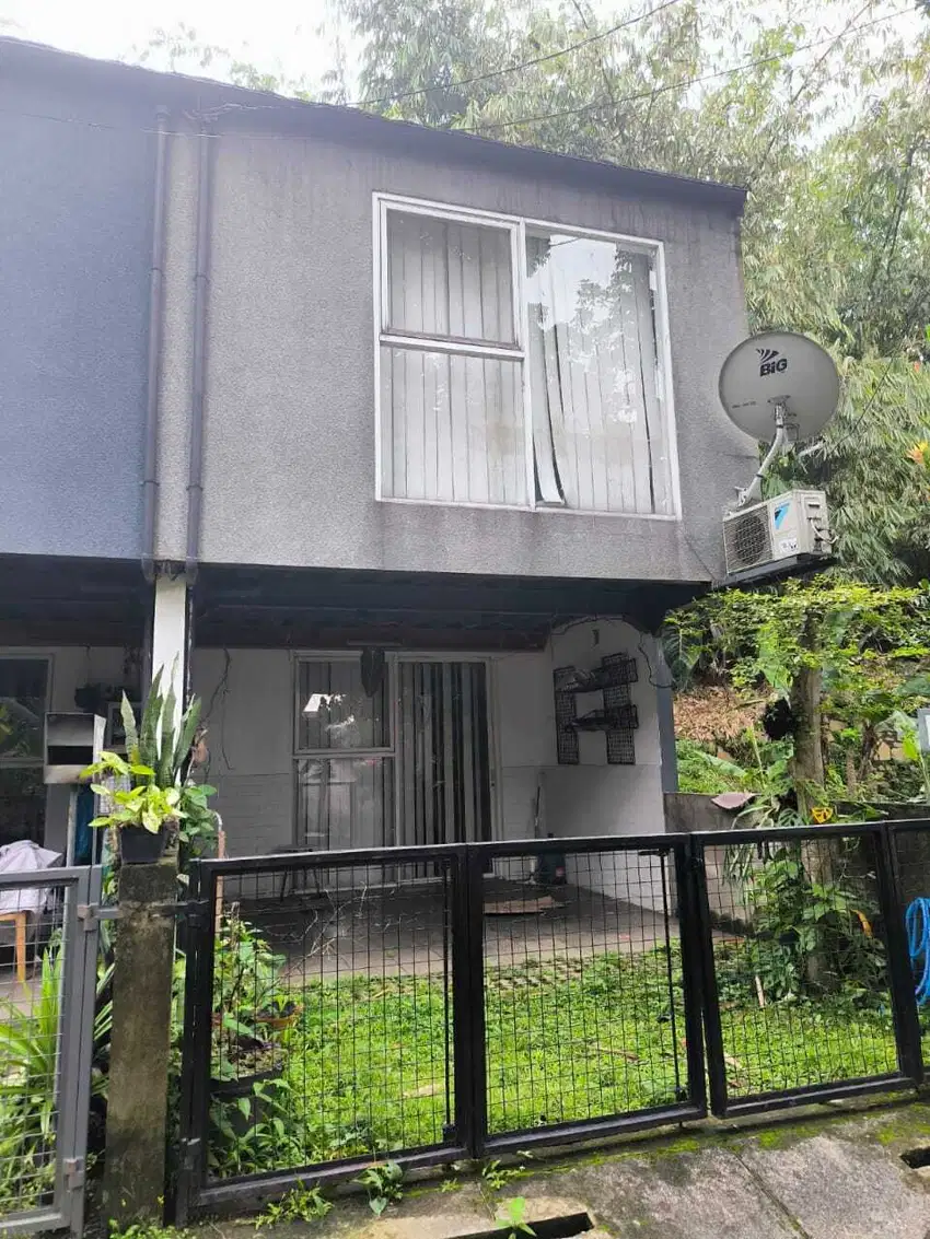 rumah minimalis 2 lantai harga 790jt di sayap cikutra bandung kota