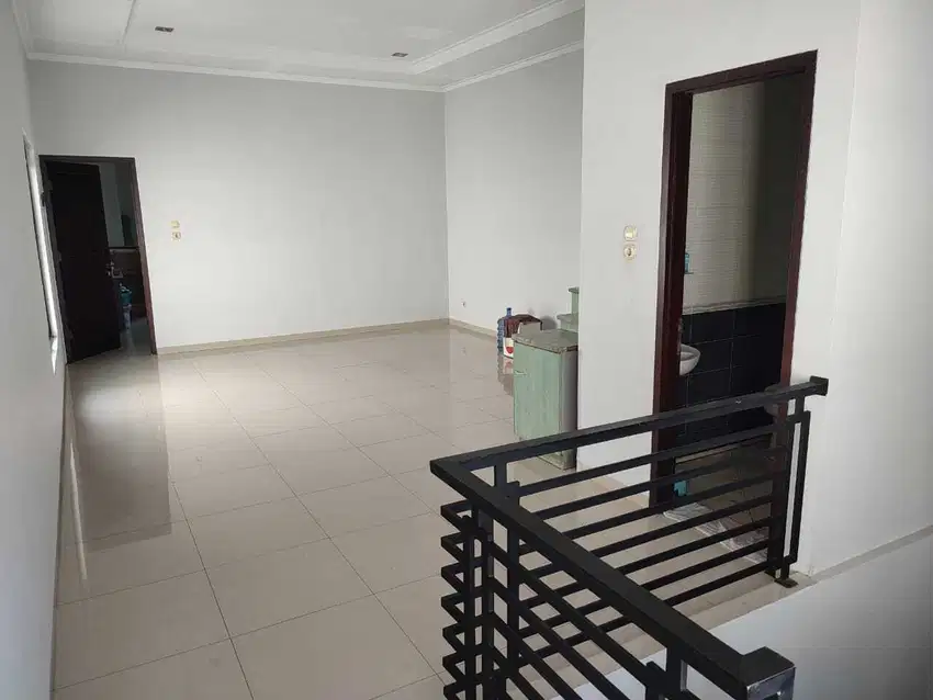Dijual Ruko 2 Lantai di Taman Kopo Indah, Bandung