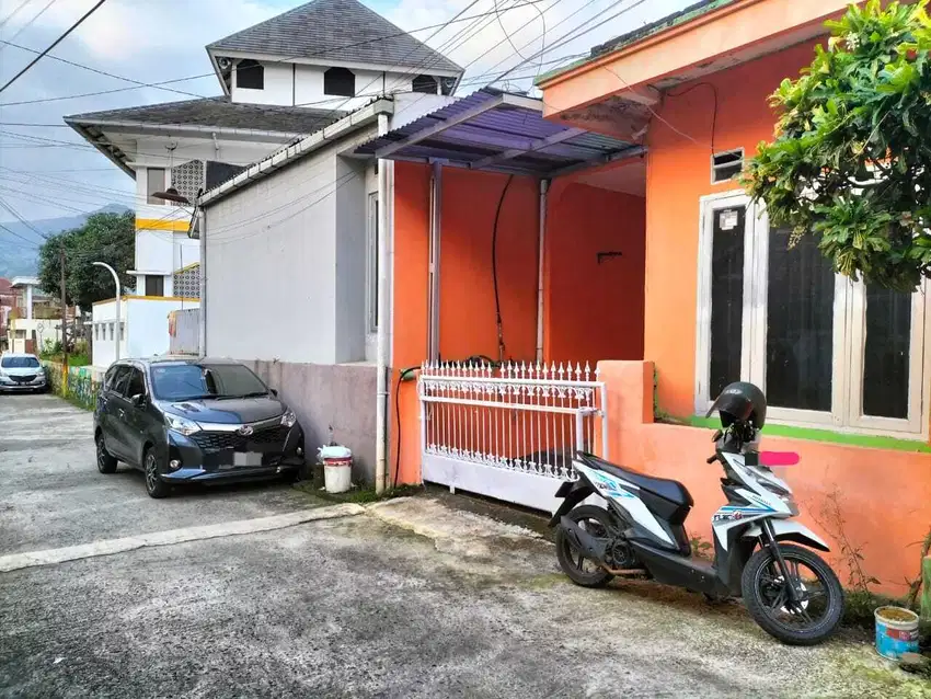 dijial murah 365jt rumah dekat pasar ujung berung kota madya bandung