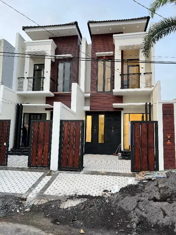Rumah  Lebar 7,5M  Minimalis Modern American Style Greenlake Wonorejo