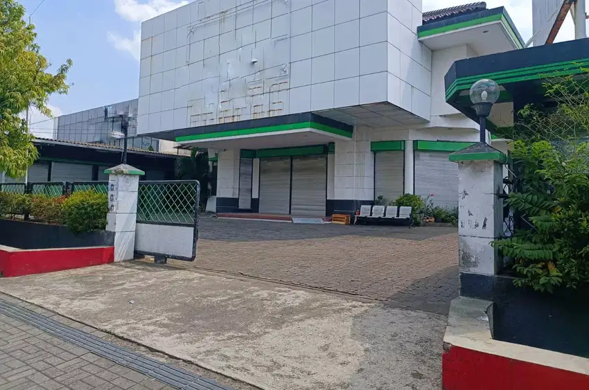 Gedung Komersil Siliwangi Pusat Kota Semarang Tidak Banyak Ragat