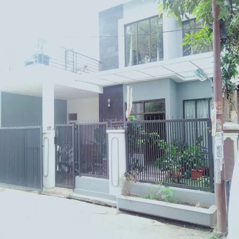 Di jual rumah bagus 2 lantai siap huni di Margahayu permai