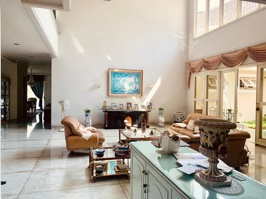 Rumah Mewah 2lt di Bukit Gading Villa, Kelapa Gading Jakarta Utara